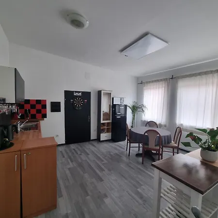 Drei-freeparking Self-check-in *